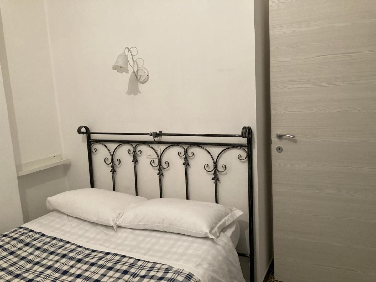 Simon's Place 2 * Rom